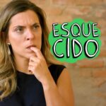 Júlia Rabello Instagram - ESQUECIDO • É muito difícil ser esquecido, todo dia eu perco a paciência. Sem falar da virgindade, que eu perdi e nunca mais encontrei. Vira e mexe eu também perco a cabeça. Na verdade perdi a conta de tantas vezes que isso aconteceu. @ajuliarabello @antoniotabet @rafaelsaraiva28 @joaovicente27 @camilloborges Roteiro: @eu_esteves Direção: @biancafrossard