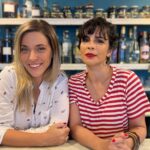 Júlia Rabello Instagram - É HOJE! 🤩 No episódio de estreia de ‘Maria Vai com os Outros’, o novo programa de @universa_uol, @mariaaribeiro passeia com a atriz @ajuliarabello. No bate-papo, Júlia conta como descobriu que queria atuar, fala sobre o antigo casamento, do atual namorado e quem é o famoso com que ela adorou trabalhar. Além disso, ela diz que nunca participou de uma suruba (e também não tem interesse em participar!) ➡️ A gente te espera toda quinta no Canal UOL e no YouTube de Universa #UOL #UniversaUOL #MariaVaiComOsOutros #MariaRibeiro #RioDeJaneiro