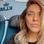Júlia Rabello Instagram - Melhor que viajar é conhecer um belo parceiro de viagem no avião. E melhor que isso é ter a companhia aérea sendo madrinha e fazendo mais um encontro acontecer. Obrigada @klm por proporcionar essa experiência incrível. Acompanha comigo esse carrossel dessa viagem que foi uma das melhores da vida. 1 – Pronta para ser mimada @klm 2 – Sendo mimada com essa delícia feita pelo @rodrigomocoto 3 – Já preparados para conhecermos a Normandia de carro. (Se vc clicou na foto para ver o Instagram do Bart, desculpe, ele não tem kkkkkk. Chatão, eu sei, a gente querendo saber mais e a pessoa não tem Instagram) 4 – Etretat (França). Chocada com a beleza desse lugar. 5 – Monte Saint-Michel, segundo lugar mais visitado na França, lindooo! Mas o dia que eu fui tava tempo cinzento, então coloca no google e vê como é bonito! kkkkk 6 – Memorial de Caen (França). Museu incrível sobre a segunda guerra mundial 7 – Bruxelas (Bélgica), Manneken Pis, vestido de sei lá o que. 8 – Holandesa de Taubaté. 9 – A única parte ruim da viagem, a despedida. E tem muito mais fotos e lugares visitados... acho que vou ter que fazer mais um photo dump...