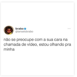 Júlia Rabello Instagram - … entregue aos memes.
