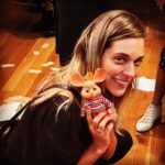 Júlia Rabello Instagram - Todas as coisas maravilhosas da última semana, incluindo a peça maravilhosa @todasascoisasteatro do igualmente maravilhoso @kikomascarenhas - galera do RJ, assistam!!! É das coisas mais lindas dos últimos tempos ♥️