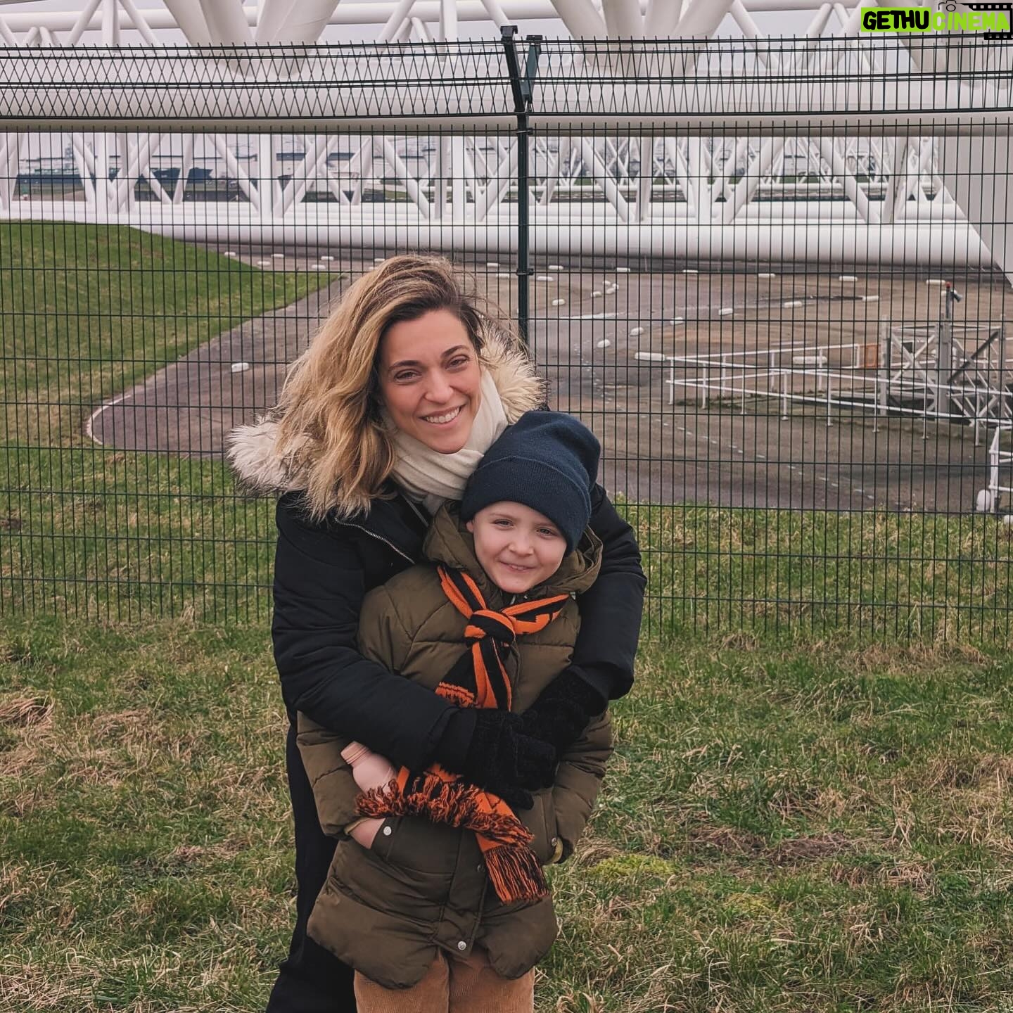 Júlia Rabello Instagram - Começando a me despedir desse inverno 💙❄️☃️