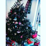 Jacinda Barrett Instagram - #soready #bringiton #santababy