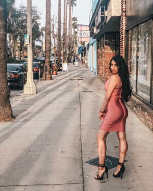 Jackie Ibarra Instagram - Just a casual stroll down Ventura Boulevard.... 💋