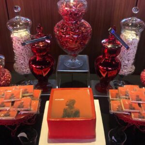 Jackie Sorkin Instagram - Great Job creating our Signature Sweetness 🍬 for Team Bieber! 🎧 #proudboss

#Repost @hollywoodcandygirls
・・・
4-Eva Beliebers! We Loved creating another fab spread for Justin Bieber to celebrate the launch of his latest album “Changes” in Hollywood! 🎤🎧🎸 Always so great working with the BEST event partners & friends in the biz to create the Sweetest Experiences! @justinbieber @defjam @dnbhollywood_ca @haileybieber #changes #justinbieber #albumdrop #sweet #hollywood #yummy😋😋