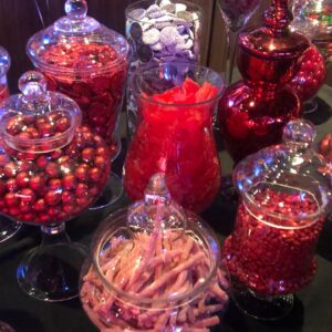 Jackie Sorkin Instagram - Great Job creating our Signature Sweetness 🍬 for Team Bieber! 🎧 #proudboss

#Repost @hollywoodcandygirls
・・・
4-Eva Beliebers! We Loved creating another fab spread for Justin Bieber to celebrate the launch of his latest album “Changes” in Hollywood! 🎤🎧🎸 Always so great working with the BEST event partners & friends in the biz to create the Sweetest Experiences! @justinbieber @defjam @dnbhollywood_ca @haileybieber #changes #justinbieber #albumdrop #sweet #hollywood #yummy😋😋