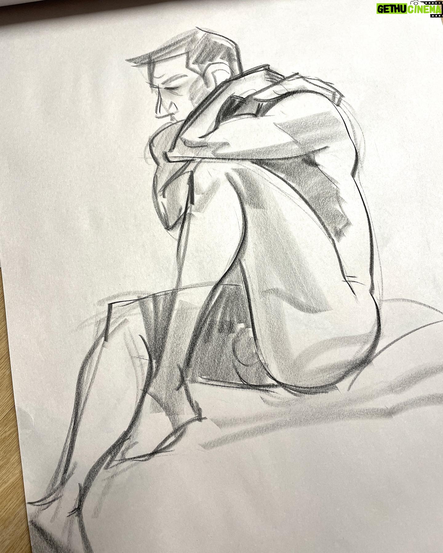 Jackie Droujko Instagram - Some more life drawings from the past year that I like. If you check my stories on Tuesday nights, you’ll see a big dump of my favourite drawings of the session. #lifedrawing