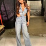 Jackie Redmond Instagram - A Canadian goes to Texas…and does the most predictable thing. 🇨🇦👖 Hair and makeup by @beautybyjett 🙌🏻 #wwe #wweraw #mondaynightraw #smackdown