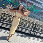 Jackie Redmond Instagram - Golden Dress at Golden Hour. ✨ #WrestleMania