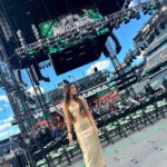 Jackie Redmond Instagram - Golden Dress at Golden Hour. ✨ #WrestleMania