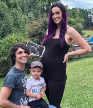 Jaclyn Glenn Instagram - SURPRISE!!! Our family is getting a lil bigger this December ♥️♥️ BABY FRANK # 2!!! So excited to finally share the good news we’ve known about for 6 months already! Time flies!! Video of us finding out live on the vlog channel now - link in bio 🍼