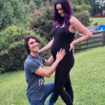 Jaclyn Glenn Instagram - SURPRISE!!! Our family is getting a lil bigger this December ♥️♥️ BABY FRANK # 2!!! So excited to finally share the good news we’ve known about for 6 months already! Time flies!! Video of us finding out live on the vlog channel now - link in bio 🍼