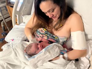 Jaclyn Glenn Instagram - Welcome to the world, baby Violet 💜 Your mommy, daddy & big brother all love you very much. 

Violet Adriana Frank 
Born 12-21-23 at 8:58PM 🍼 
6lbs 9oz and 20 3/4 in long!

The induction process made labor longer than with Asher, but it was a wonderful experience. Dr broke my water in the morning & shortly followed with Pitocin. Once contractions were bad enough I got my epidural 🙏🏻 and all was easy. Hours later I felt a lot of pressure and asked a nurse to check on me - it was time. 3 easy pushes later and our family went from 3 to 4 💕. I already love her more than any words can say. So very thankful for where life has landed me 🥹