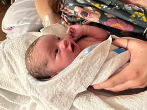 Jaclyn Glenn Instagram - Welcome to the world, baby Violet 💜 Your mommy, daddy & big brother all love you very much. 

Violet Adriana Frank 
Born 12-21-23 at 8:58PM 🍼 
6lbs 9oz and 20 3/4 in long!

The induction process made labor longer than with Asher, but it was a wonderful experience. Dr broke my water in the morning & shortly followed with Pitocin. Once contractions were bad enough I got my epidural 🙏🏻 and all was easy. Hours later I felt a lot of pressure and asked a nurse to check on me - it was time. 3 easy pushes later and our family went from 3 to 4 💕. I already love her more than any words can say. So very thankful for where life has landed me 🥹