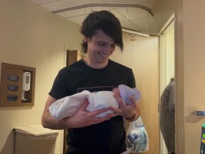 Jaclyn Glenn Instagram - Welcome to the world, baby Violet 💜 Your mommy, daddy & big brother all love you very much. 

Violet Adriana Frank 
Born 12-21-23 at 8:58PM 🍼 
6lbs 9oz and 20 3/4 in long!

The induction process made labor longer than with Asher, but it was a wonderful experience. Dr broke my water in the morning & shortly followed with Pitocin. Once contractions were bad enough I got my epidural 🙏🏻 and all was easy. Hours later I felt a lot of pressure and asked a nurse to check on me - it was time. 3 easy pushes later and our family went from 3 to 4 💕. I already love her more than any words can say. So very thankful for where life has landed me 🥹