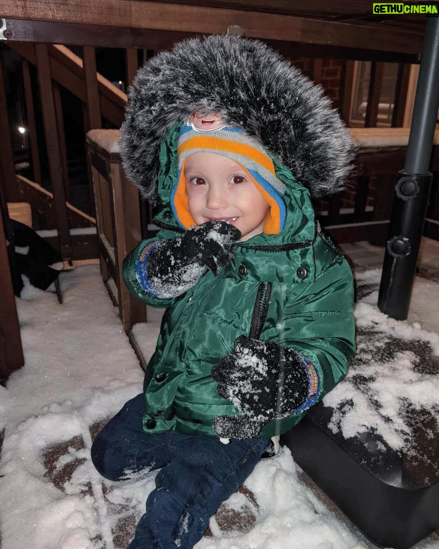 Jaclyn Glenn Instagram - Memory dump from a very chilly January! Video out on the vlog channel & a new one after it too! Slowly catching up! 💙❄️