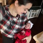 Jaclyn Glenn Instagram – Christmas morning smiles from a 4 day old! 🥹 I know it’s just her learning how to move facial muscles at this point, but still so stinkin cute!!! 🥰