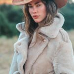 Jacqueline MacInnes Wood Instagram - Hi there! This week on Good Risings’ Grateful Grains, we are SHARPENING TOOLS. All the episodes are live now wherever you get your podcasts Or click the link in bio 🤍 @goodrisings @bmcmuffin