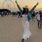 Jacqueline MacInnes Wood Instagram – Save a horse… 🤠