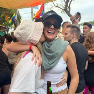 Jacqueline Toboni Instagram - a perfect pride 🤝 🏳️‍🌈