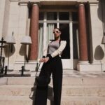 Jade Leboeuf Instagram – Si heureuse d’être de retour à Paris ✨ 
Bon, l’installation dans notre nouveau chez nous prend plus de temps que prévu avec Elon malade mais c’est pas grave, on prend le temps nécessaire pour qu’il guérisse et pour qu’il puisse intégrer sa nouvelle école 🙌🏼
