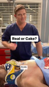 Jaicy Elliot Instagram - These cakes are getting way too realistic… 😂 New episode of @greysabc tonight! @jaicyelliot #realorcake #greysanatomy