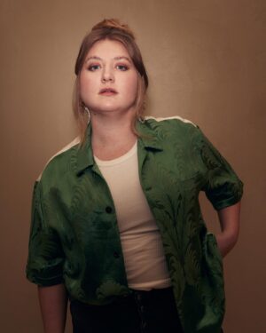 Jaicy Elliot Instagram - Merci @saturnemagazine 🪐
.
.
.
.
Photo by @drakehackney
Styling by @lydserin22
Makeup by @yoonjuliekahng
Hair by @yasulina