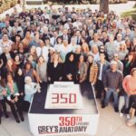 Jaicy Elliot Instagram - My crew is better than your crew🏆🍰🍾 Celebrating episode 350! #imean #longestrunningmedicaldramaever #greysanatomy #shondaland #abcnetwork