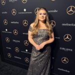 Jaicy Elliot Instagram - Last night was the best night 🏆 #sequinfordays #oscars2020 #mypublicististhebestest . . . Makeup @antonmakeup Hair @lisatbeauty Stylist @jkatzprpro 💋 Dress @adriannapapell