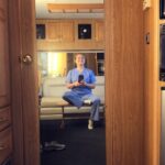 Jaicy Elliot Instagram – Aaand we’re back #season18 #greysanatomy #abcstudios #shondaland