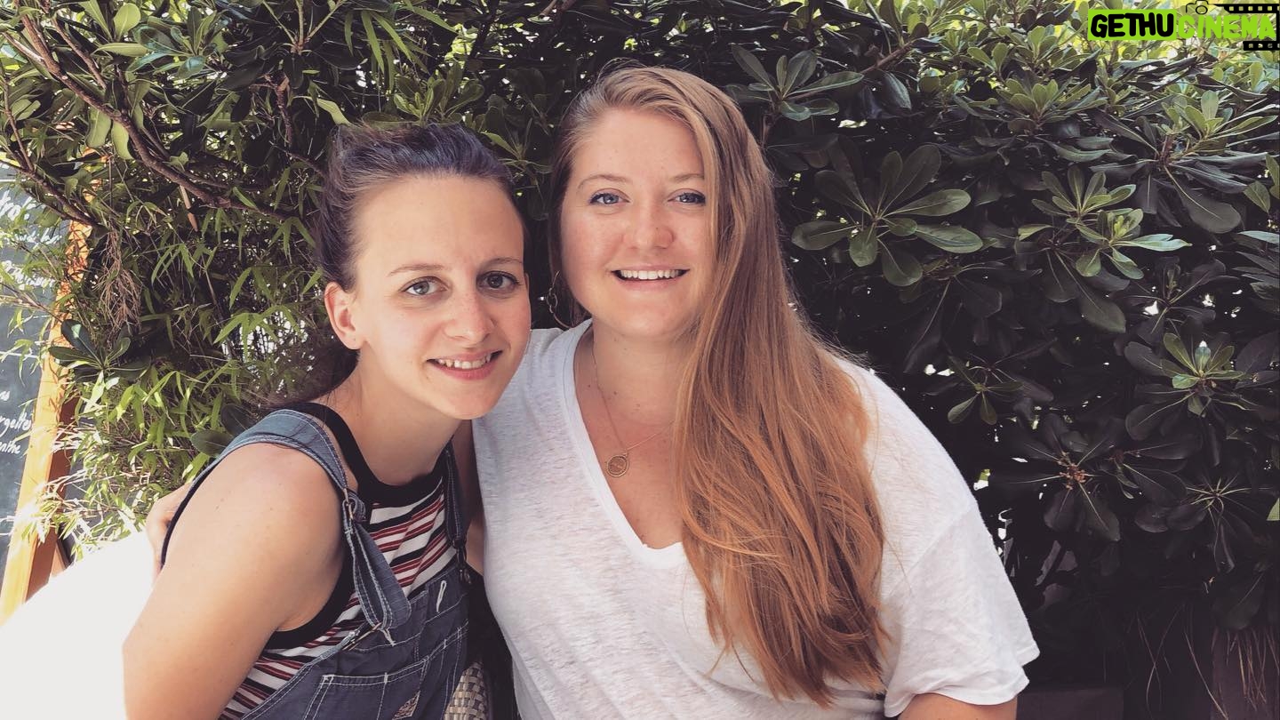 Jaicy Elliot Instagram - Today I met Taryn Helm’s french voice 🥰 So much love for these encounters! #soulconnection #TarynHelm #greysanatomy #abcstudios #shondaland