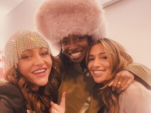 Jaime Winstone Instagram - The BRITS 2024✨💗✨

Was such an honour to Present Album of the year to the incredibly talented @raye last night .. making history !❤️✨ huge congratulations to all the winners, that was a fun evening celebrating music by thanking all artists who have kept us dancing, singing - spreading love and joy in such crazy times.. ✨💗🪩this DISCO NEEDS YOU as much as we do!!! @kylieminogue 🙏🪩 

Thanks for having me @brits 🇬🇧✨💕