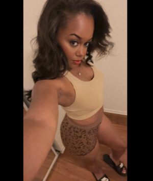 Jaimee Foxworth Instagram - 🏠