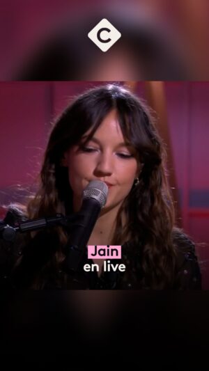 Jain Instagram - 🎵 @jainmusic interprète le titre “Maria” à la table de #CàVous 🎵

#CaVous #Jain #musique #live
