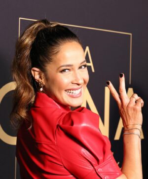 Jaina Lee Ortiz Instagram - There aren’t enough pictures and videos to show the feeling of support and strength in our community. The honor and pride we feel to be in each others presence, celebrating each others wins. ✨

Mad love to @its_rubes @elsamariecollins @neuehouse @jesslivmo @carlosericlopez @poderistas for bringing us together for #LaCena 
And can’t thank @americaferrera enough for the iconic speech in #Barbie #GloriasMonologue (last slide)