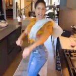 Jaina Lee Ortiz Instagram - Celebrating #HispanicHeritageMonth w/ my favorite flavors. @eatloisa is highlighting #SomosNuevaYork and I couldn’t relate to it more. Growing up in The Bronx, New York with my Puerto Rican family has allowed me to appreciate the parts of my culture that I take wherever I go. Thank you #Loisa for making it feel like home. #polloguisado #puertoricanfood #wepa