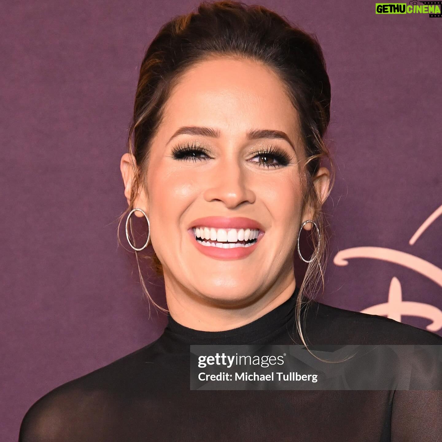 Jaina Lee Ortiz - 71.9K Likes - #Emmys2024 ✨
Hair & MU: @mr.austinryde
Style: @sarasarchiveatx @saraalviti