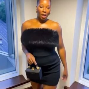 Jamelia Instagram - I think thick me is my favourite...🥰

1- Category: Skin

2 - Reunited with My Sisterrrrrr 😬😬😬

3 - Nights out with my daughter >>>>

4 - This guy explicitly asked me not to crop him out 🤣🤣🤣

5 - Téj made me do it...

6 - @MrSelfPortrait & @BritishVogue know how to throw a party 😮‍💨😮‍💨😮‍💨

7 - Safe to say I been feeling myself 😏

8 - MAJOR Side Eye 👀

Swipe for outfit details ☺️