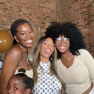 Jamelia Instagram - So lovely celebrating my girl @ChelseeHealey and her new addition 🩷🩵

1 - Me & My Girlies 👸🏾👸🏾👸🏾👸🏾👸🏾

2 - Only this icon would do a gender reveal with a PLANE!!! 🤣✈️🙌🏾

3 - Me & My Jreamy 🥰

4 - Obviously we were Team Girl!! 🩷

5 - Get you a friend who GASSES you like @richardblackwood ❤️🤣

6 - 25 Years of friendship right here!! ❤️

7 - Jream don’t PLAY about her Rice & Peas! 🤣😭😍

8 - Teja insisting on family Tik Toks when we get in (which we all love 🤣)