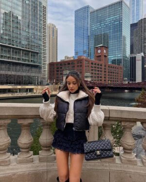 Jami Alix Instagram - officially a midwest city gurly 🥹🤍 moving into my first chicago apartment next week AH! terrified, excited, anxious, joyful, everything, everywhere. living alone is something i never wanted to do but i feel genuinely excited for all the future discoveries that come from this chapter. any advice is greatly appreciated!! outfit is all @pacsun linked in my stories 🤍 #pacpartner