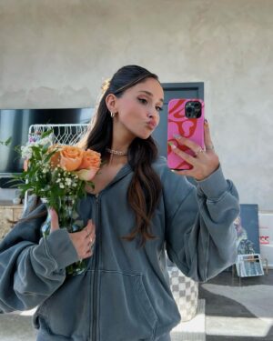 Jami Alix Instagram - 1. felt cute but mostly showing off my limewash walls 
2. *~ candid ~* (on purpose)
3. flowers from my bestie @flannelqueen who i haven’t seen in a year for no reason other than chronic laziness 
4. added pops of blue to my apartment   vibes
5. ……. is caa signing new pet talent lmk
6. mems from my 30th bday (mental breakdown edition)
7. dior on a pink chair that’s all 
8. more color   books   flowers at home
9. worst night ever bc i drank way too much but so glad i looked cute prior
10. i fear i’ve taught her codependency