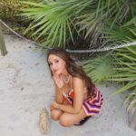 Jami Alix Instagram – me cosplaying as ‘carefree island girl on vacation’