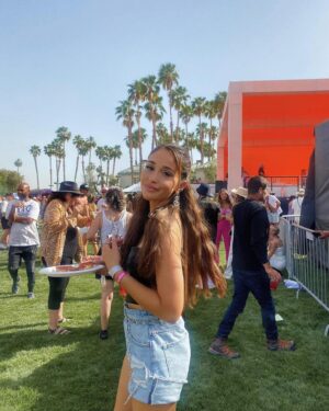 Jami Alix Instagram - absolutely jazzed to announce that i am finally sitting on my couch voluntarily this weekend but here is what i looked like in past years when trying to convince myself and the internet that imma festival girly (im not) <33 last one is from the first year of coachella when @leximars tricked me into driving us to palm springs & promised we had a place to stay when in reality she had absolutely no plan and we ended up sleeping over at a random promoters house (nothing happened) & thought we were SO cool bc we got invited to the same party as bella thorne and modsun lol this is why your 20s are a joke so please be in on the joke and enjoy them!!!!