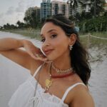Jami Alix Instagram – florida!!!!! and a reminder that a spray tan, palm trees and being an idiot with your bestie really does cure summertime sadness 💔🌴 saved the best for last
