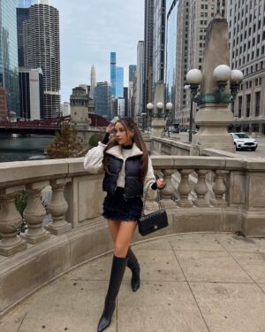 Jami Alix Instagram - officially a midwest city gurly 🥹🤍 moving into my first chicago apartment next week AH! terrified, excited, anxious, joyful, everything, everywhere. living alone is something i never wanted to do but i feel genuinely excited for all the future discoveries that come from this chapter. any advice is greatly appreciated!! outfit is all @pacsun linked in my stories 🤍 #pacpartner