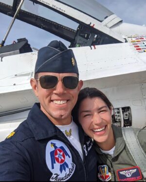 Jamie Gray Hyder Instagram - Still processing yesterday’s once-in-lifetime #F16 flight w/ the @afthunderbirds 🤯 So incredibly grateful for my time on the ground & in the air with one of the most impressive segments of our U.S. Armed Forces. Made it through the entire Thunderbird program, pulled 9Gs & even got to fly us through a roll and loop!
•
HUGE thank you to my pilot @thunderbird.8, to #PAO @kaity44 & to the rest of the #Thunderbirds team for the opportunity. I’ll never forget it!!! Beyond #bucketlist. #USAF