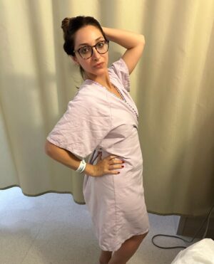 Jamie Lee Instagram - We’re freezing (more) embryos, ya’ll. Today was the retrieval. Went well! Although the prep was… not my fav.

IVs are always a challenge with me. I had a nurse and an anesthesiologist both looking at my veins, person on each arm, concerned, ultimately concluding, “They just look really flat.” Sorry I don’t need a double D bra to hold up my veins, ladies! Sorry they’re not busting out of a crop top for you!!

The nurse had to warm the backs of my hands with those teabags you put in your ski gloves to prevent frostbite. But they didn’t help much. My veins kept, as they said, rolling. “Flat! Rolling!” What is happening? Are you describing veins, or the topography of Napa?

I got poked/stuck, I want to say, four times (more like six if you count the Lidocaine injections I ended up asking for…) before they were able to effectively insert the IV. It would have been beyond traumatizing… however… Say what you will about Botox and injectables… nothing has conquered my needle-phobia quite like those little routine shots of forehead freezey juice. Thank you, toxic societal aversion to aging! Because of you, today was a walk in the park! But like the kind of park with a lot of needles. Today was a walk in Tompkins Square Park. 

Anyway, glad it’s over. Glad I’m sipping Gatorade right now, on the other side of it, staring at my dog. 

Also last but very not least: Grateful for @samaronoff 💗🙃💗🙃

#eggretrieval