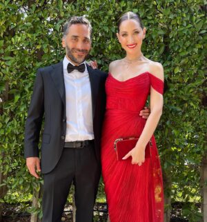 Jamie Lee Instagram - Oops we did it again!!!!??????? Love this crew. Proud of this crew. Proud to work with this crew, create with this crew, raid a kitchen full of snacks with this crew. And I just met Ben Stiller, but I’m proud of him and would be willing to share snacks with him, too. #Emmys