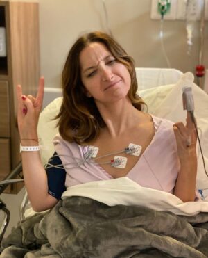 Jamie Lee Instagram - We’re freezing (more) embryos, ya’ll. Today was the retrieval. Went well! Although the prep was… not my fav.

IVs are always a challenge with me. I had a nurse and an anesthesiologist both looking at my veins, person on each arm, concerned, ultimately concluding, “They just look really flat.” Sorry I don’t need a double D bra to hold up my veins, ladies! Sorry they’re not busting out of a crop top for you!!

The nurse had to warm the backs of my hands with those teabags you put in your ski gloves to prevent frostbite. But they didn’t help much. My veins kept, as they said, rolling. “Flat! Rolling!” What is happening? Are you describing veins, or the topography of Napa?

I got poked/stuck, I want to say, four times (more like six if you count the Lidocaine injections I ended up asking for…) before they were able to effectively insert the IV. It would have been beyond traumatizing… however… Say what you will about Botox and injectables… nothing has conquered my needle-phobia quite like those little routine shots of forehead freezey juice. Thank you, toxic societal aversion to aging! Because of you, today was a walk in the park! But like the kind of park with a lot of needles. Today was a walk in Tompkins Square Park. 

Anyway, glad it’s over. Glad I’m sipping Gatorade right now, on the other side of it, staring at my dog. 

Also last but very not least: Grateful for @samaronoff 💗🙃💗🙃

#eggretrieval