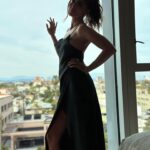 Jamie-Lynn Sigler Instagram - 1 night in LA with my best friends and they’ve got me posing again like it’s 1999
